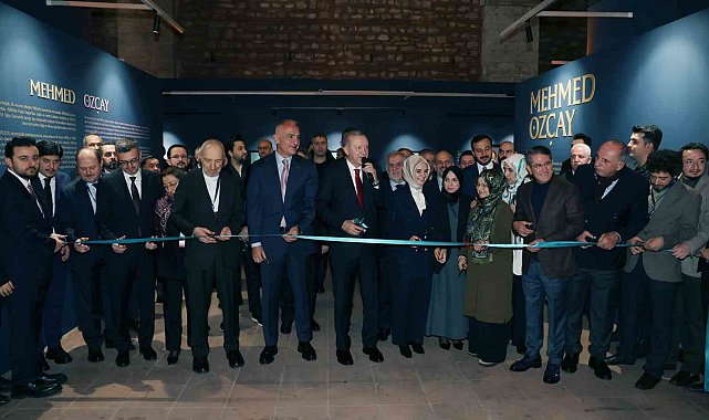 Cumhurbaşkanı Erdoğan, Hane İslam Eserleri Sergisi'nin açılışını yaptı