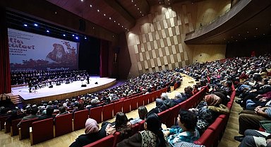 Denizli'de 'Gelin Türküleri' konseri büyük beğeni topladı