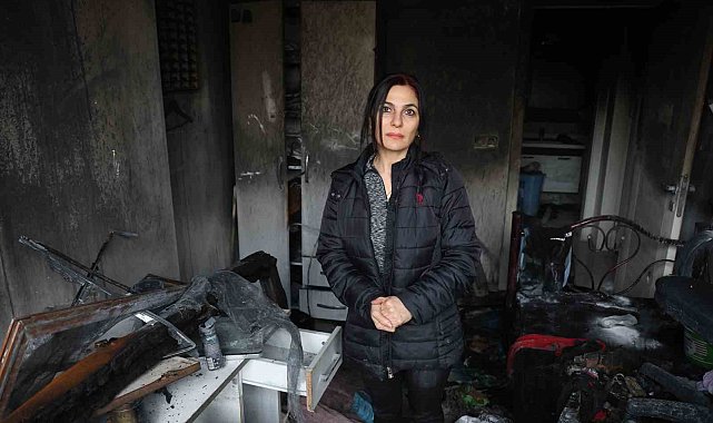 Depremde evi yıkılan ailenin yeni yuvası alev alev yandı