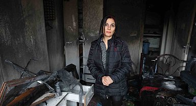 Depremde evi yıkılan ailenin yeni yuvası alev alev yandı