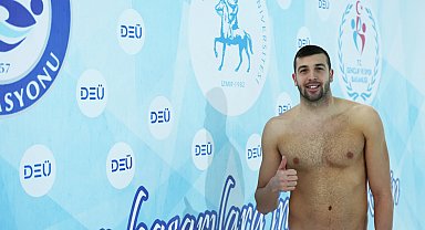 DEÜ kapılarını milli yüzücüye açtı