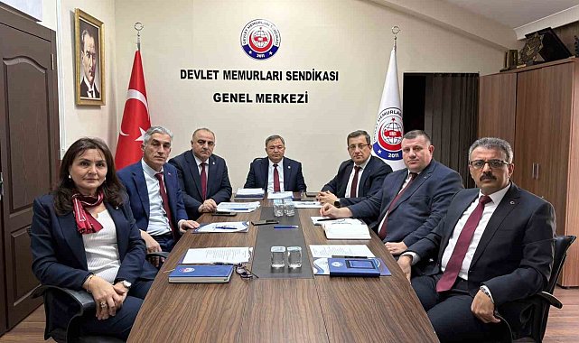 Devlet Memurları Sendikası Başkanı Cengiz: "Vergi Daireleri Kuruluş ve Görev Yönetmeliği ciddi bir huzursuzluğa yol açtı"