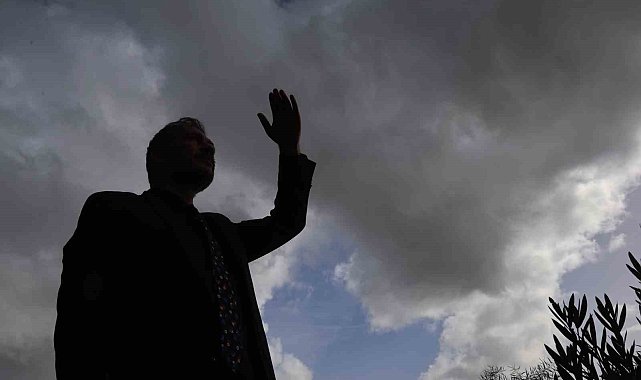 Doç. Dr. Özçelik: "İzmir'in su ihtiyacına bulut tohumlama çare değil"