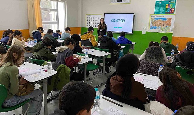 Doğa Koleji bursluluk sınavı Adıyaman'da yoğun ilgiyle gerçekleştirildi