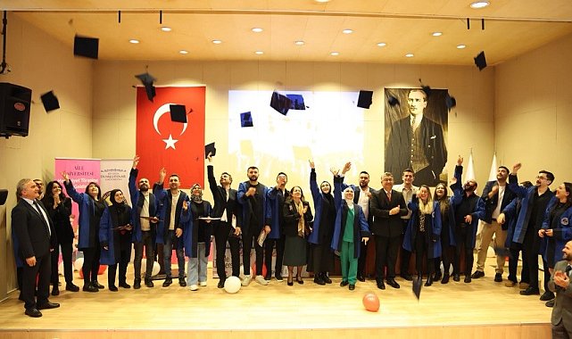 DPÜ'de "Aile Üniversitesi" ilk mezunlarını verdi