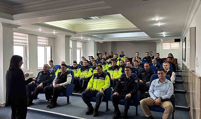 Düzce İl Jandarma Komutanlığında "etkili iletişim" semineri
