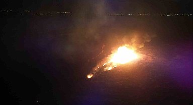 Eber Gölü'nde yangın