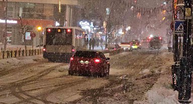 Elazığ'da kar yağışı etkisini sürdürüyor