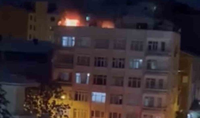 Elazığ'da teras katında yangın