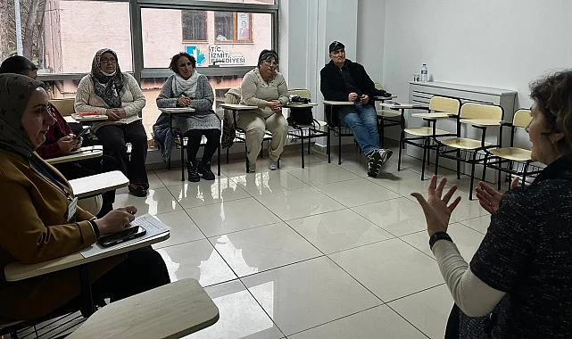 Engelsiz Ebeveyn Akademisi'nde gelecek planlaması konuşuldu