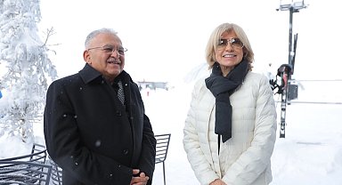 Eski Başbakan Tansu Çiller Kayseri'de