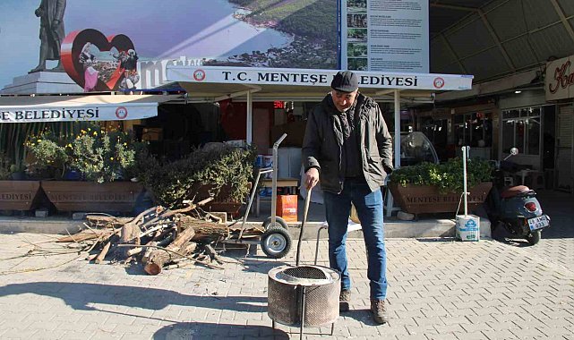 Esnaflar dondurucu soğuğa karşı çareyi ateş yakmakta buldu