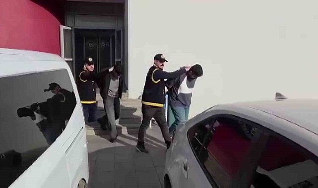 Farklı şehirlerden gelip sahte kimlikle Adana'da kargo dolandırıcılığı yapmışlar: 2 tutuklama
