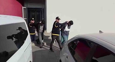 Farklı şehirlerden gelip sahte kimlikle Adana'da kargo dolandırıcılığı yapmışlar: 2 tutuklama