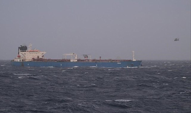 Fransa'nın el koyduğu "Grinch" tankeri Marsilya'da limana çekildi