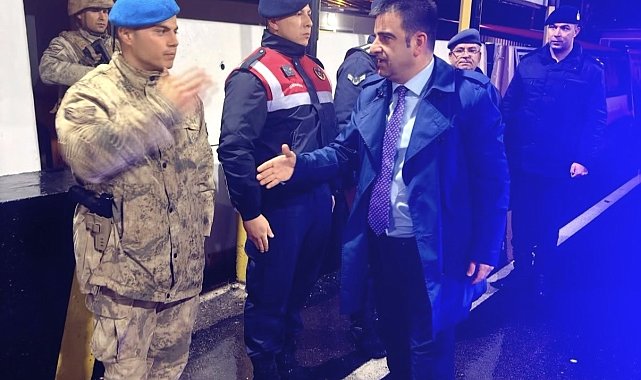 Gazipaşa Kaymakamı yılbaşı gecesinde görevli ekipleri yalnız bırakmadı