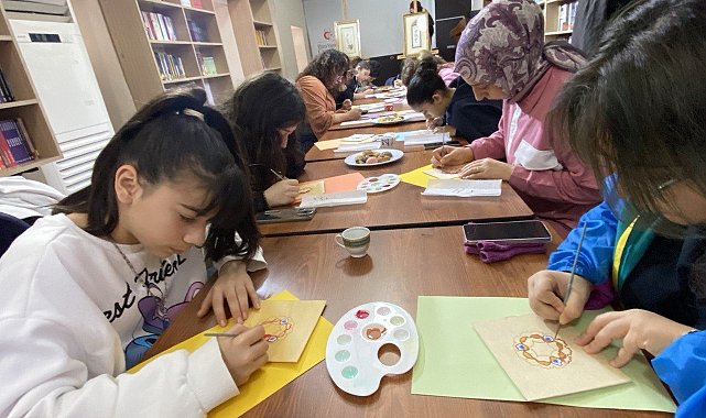 Gençler tezhip sanatını uygulamalı öğrendi
