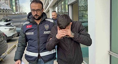 Gümüşçünün vitrin camını kırıp altın zannettiği bilezikleri çaldı