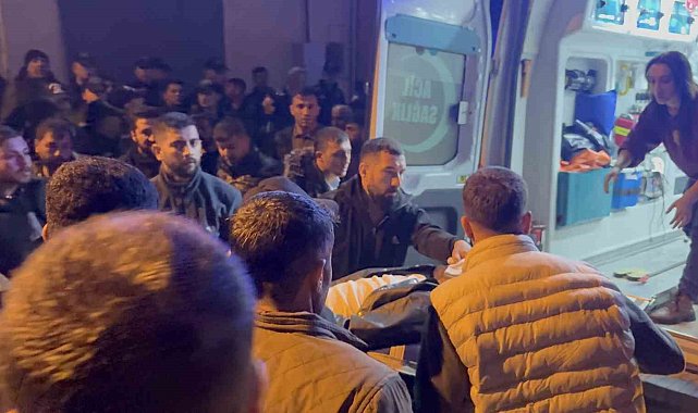 Havaya ateş açan komşu gencin ölümüne neden oldu