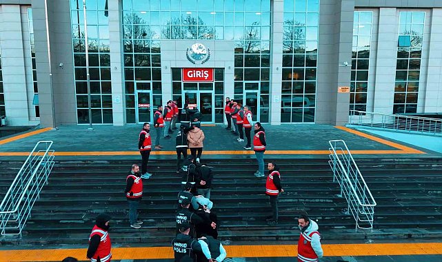 Helikopterli operasyonla uyuşturucu tacirlerine darbe: 16 tutuklama