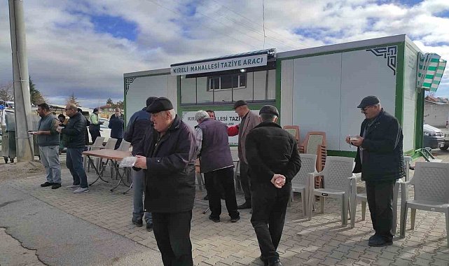 Hüyük'te hayırseverler taziye aracı yaptırdı