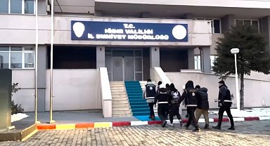 Iğdır'da 5 düzensiz göçmen yakalandı, sürücü tutuklandı