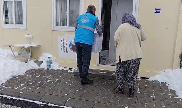 İhtiyaç malzemeleri evlere teslim ediliyor