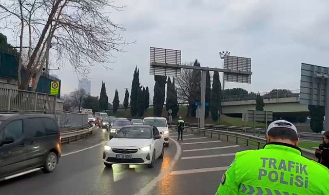 İstanbul'da dron destekli "Taralı alan ihlali" denetiminde sürücülere ceza yağdı