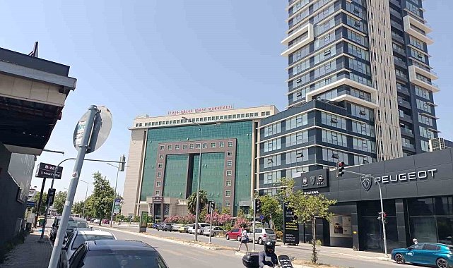 İzmir'deki rüşvet davasında yeni gelişme: Tutuklu sanıklara adli kontrol