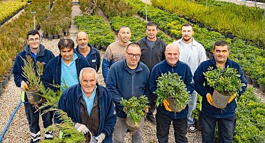 İzmir'in renkleri Büyükşehir fidanlıklarında filizleniyor