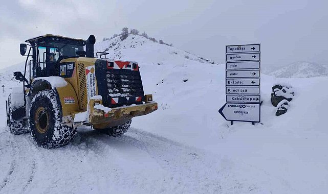 Kahramanmaraş'ın kuzey ilçelerinde kar mesaisi