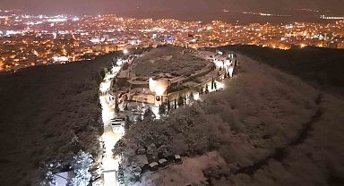 Kar altında kalan Aydos Kalesi havadan görüntülendi