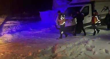 Kars'ta 1 yaşındaki bebek için ekipler seferber oldu