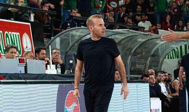 Karşıyaka Basketbol, son anlarda yıkıldı