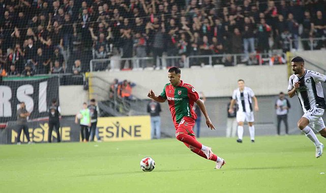 Karşıyaka'da Mehmet Güneş'le yollar ayrıldı