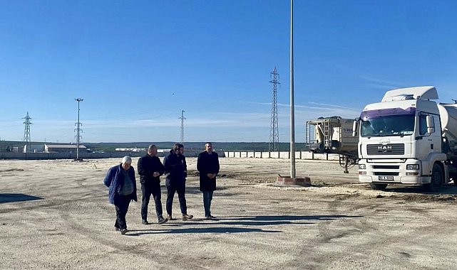 Kaymakam Özderin, yapımı devam eden Pınarhisar tır parkını inceledi