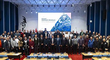 Kayseri Büyükşehir'den 2025'te 24 farklı personel eğitimi ve 153 üniversite öğrencisine staj imkânı