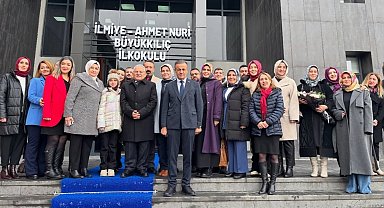 Kayseri protokolü karne heyecanına ortak oldu