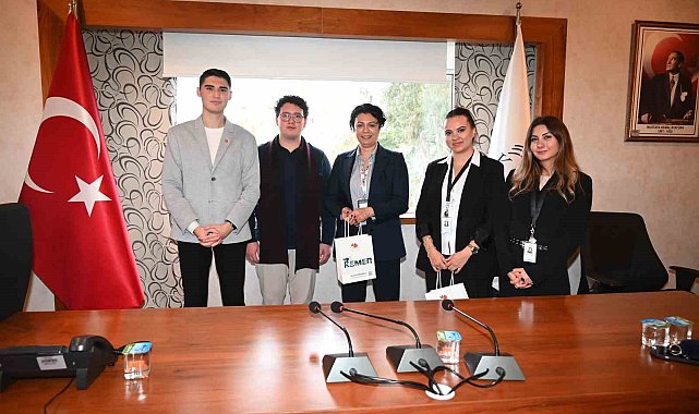 Kemer Belediyesi Gençlik Meclisi'nden LÖSEV'le iş birliği