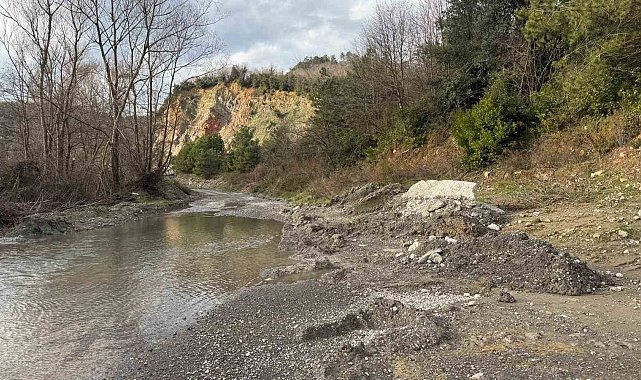 Kıyıcak Mahallesi Kavaklı Sokak'ta çamur isyanı; "Çığlığımızı duyun"