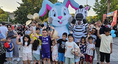 Kocaeli Gölcük'te çocuklar için çifte şenlik