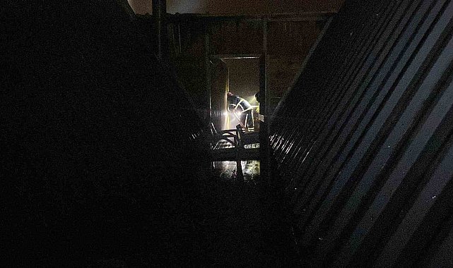 Kocaeli'de bungalovda çıkan yangın paniğe neden oldu