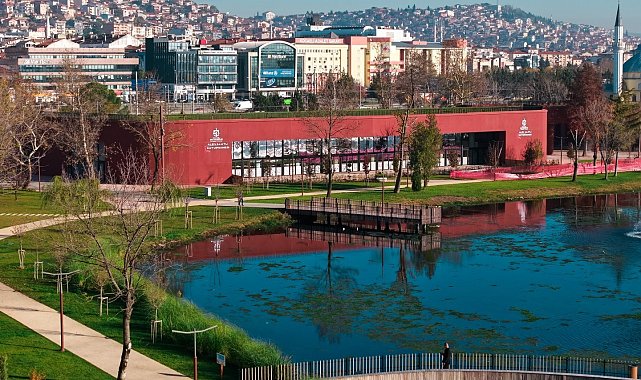 Kocaeli'de "Alev Alatlı Kütüphanesi ve Sanat Galerisi" törenle tanıtıldı