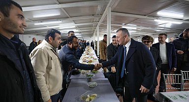 Kocaeli'de Başkan Büyükakın'a Vanlılardan sıcak karşılama