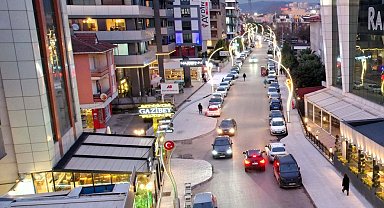 Kocaeli'de Şehit Ergün Köncü Caddesi ışıl ışıl