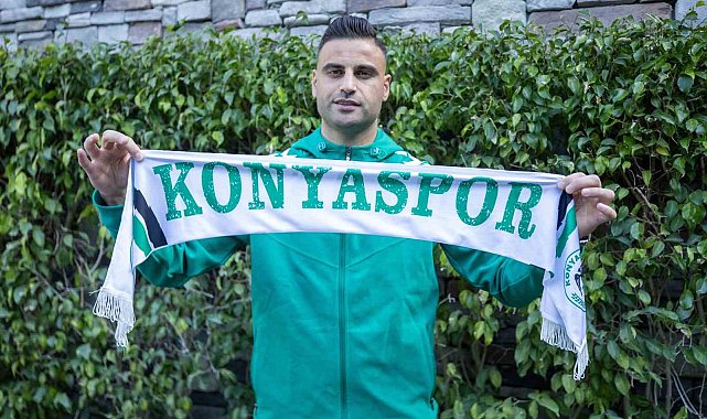 Konyaspor, Deniz Türüç ile sözleşme imzaladı