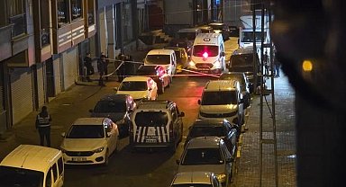 Küçükçekmece'de çatı katından düşen adam hayatını kaybetti