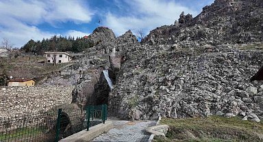 Kütahya'da kayıp kız çocuğunun cansız bedeni dere kenarında bulundu