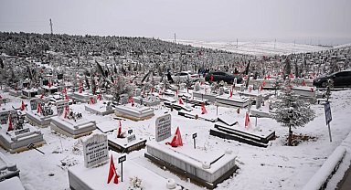 Malatya Büyükşehir acılı günlerde de vatandaşın yanında