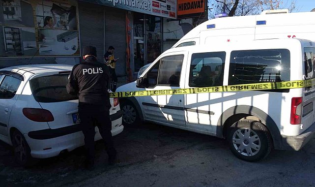Malatya'da kalp krizi geçiren sürücünün kaza anı kamerada